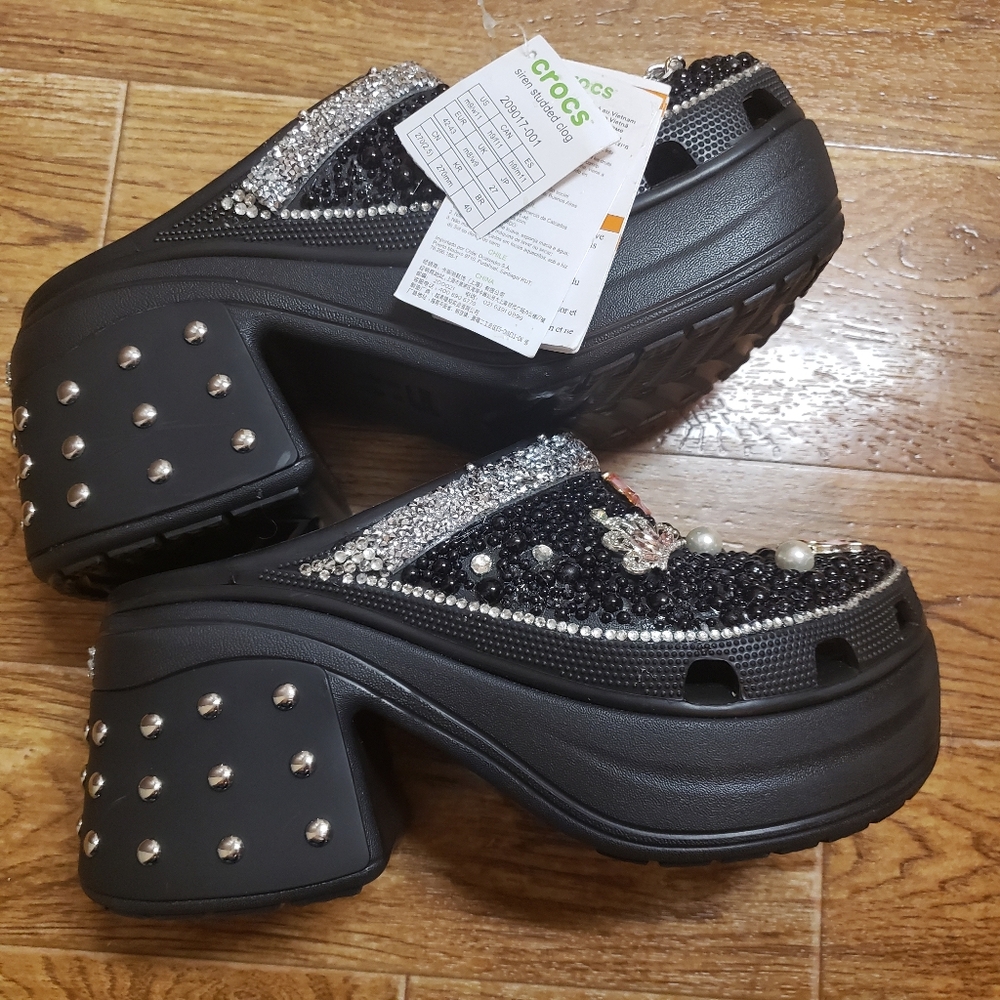 CROCS Siren Studded Clogs, Customized. - Picture 5 of 14
